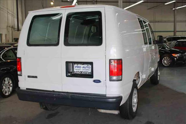 2008 Ford Econoline 328 Ci