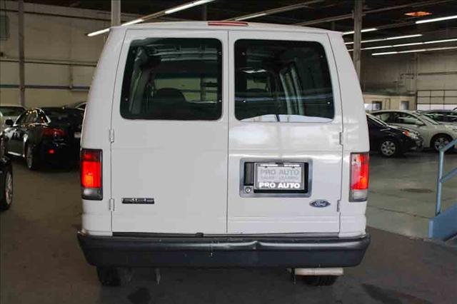 2008 Ford Econoline 328 Ci