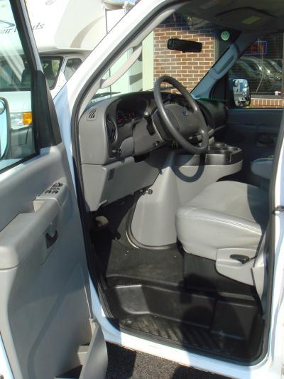 2008 Ford Econoline S 2-door Hatchback