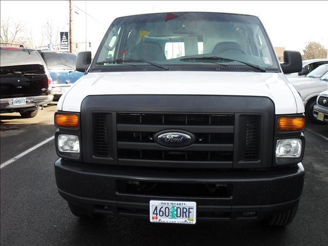 2008 Ford Econoline Base