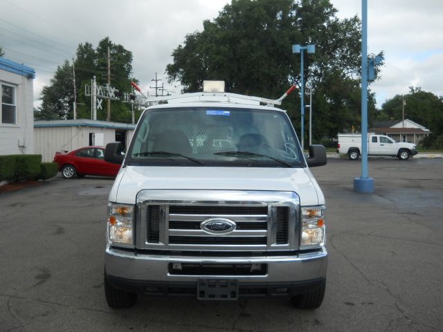 2008 Ford Econoline 2.5 S Model