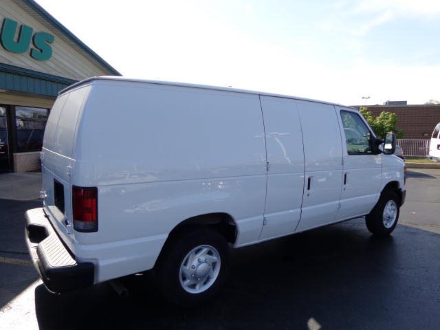 2008 Ford Econoline SE Truck