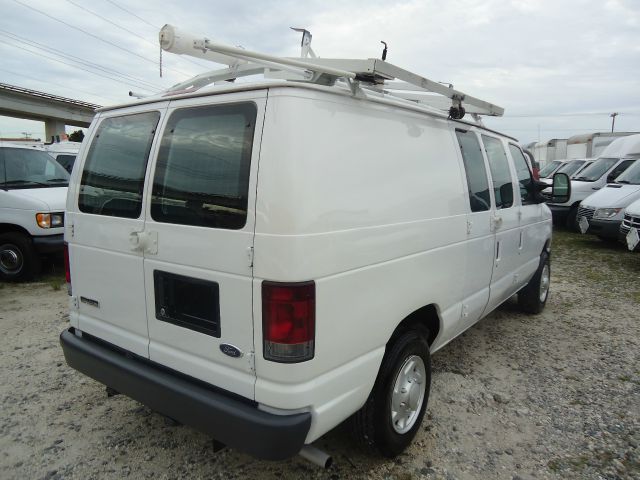 2008 Ford Econoline Lariat Quad Cab 4x4