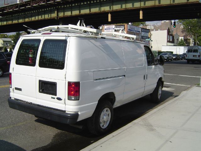 2009 Ford Econoline Awd-turbo