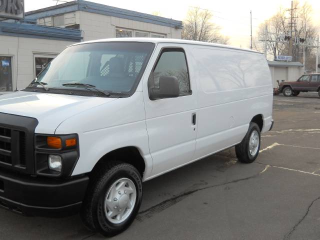 2009 Ford Econoline Unknown