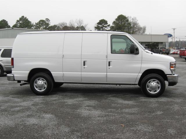 2009 Ford Econoline Unknown