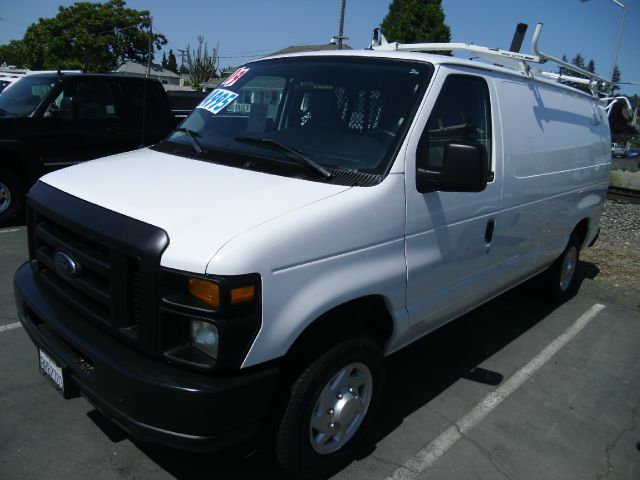 2009 Ford Econoline SE Truck