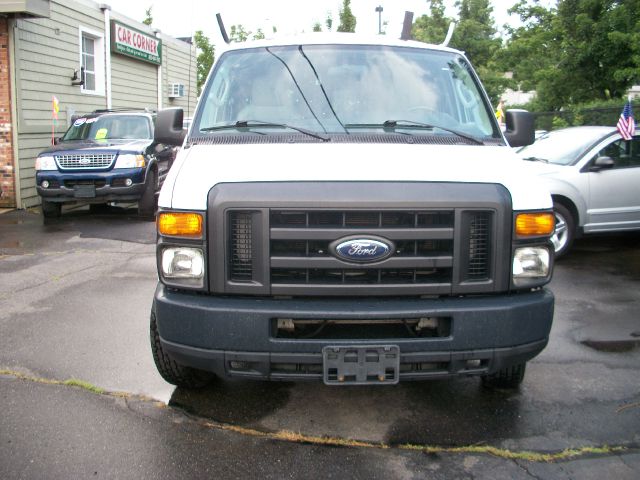 2009 Ford Econoline SE Truck