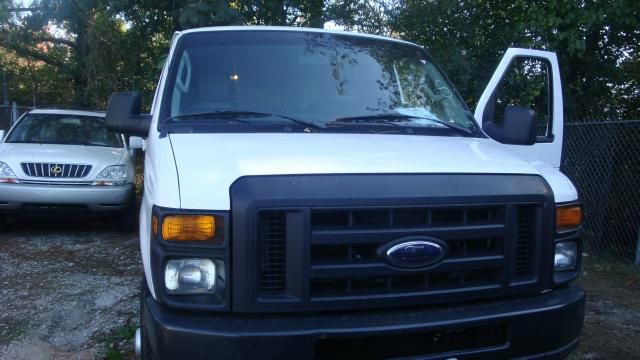 2009 Ford Econoline SE Truck