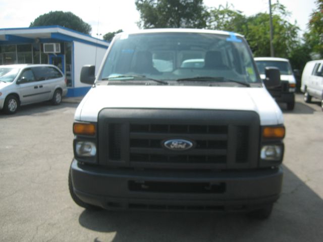 2009 Ford Econoline Awd-turbo