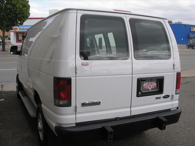 2010 Ford Econoline Manual