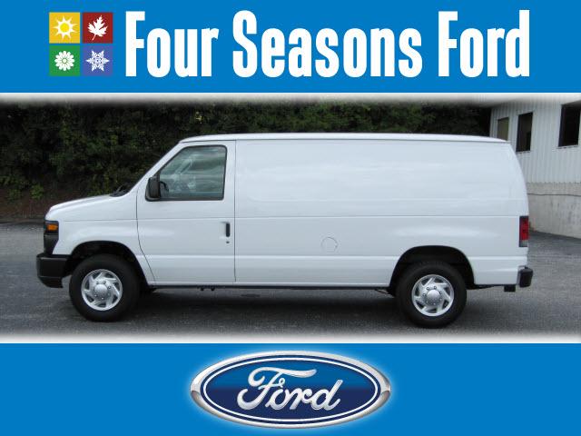 2011 Ford Econoline 5 Door Quad Seating