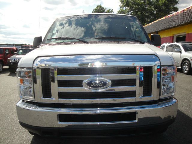 2012 Ford Econoline Awd-turbo