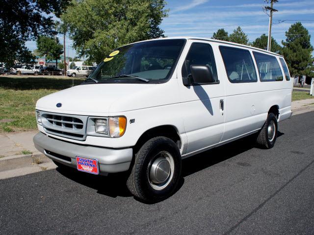 1999 Ford Econoline Wagon 4d Sedan GLS