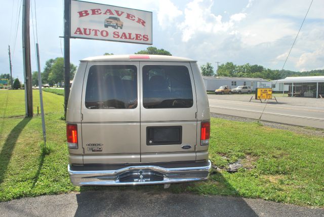 2000 Ford Econoline Wagon 1500 SLT 4X4