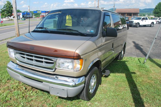 2000 Ford Econoline Wagon 1500 SLT 4X4