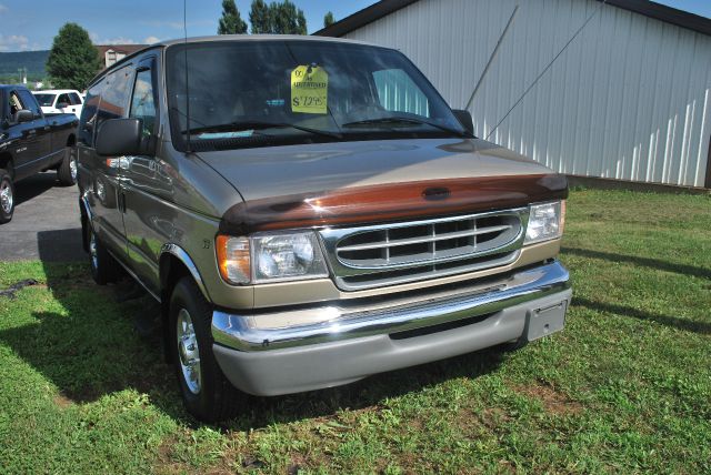 2000 Ford Econoline Wagon 1500 SLT 4X4