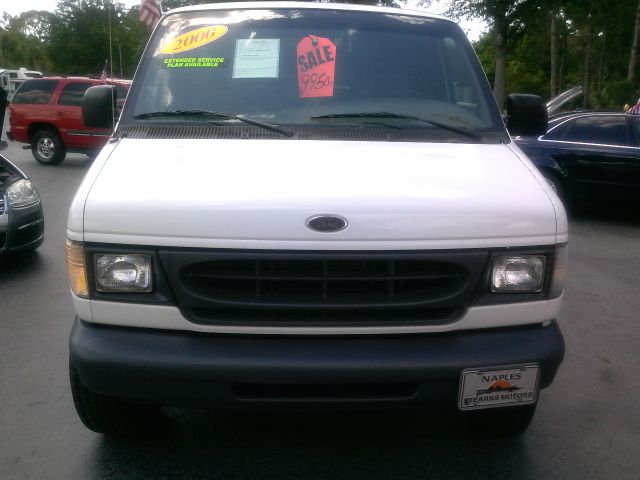 2000 Ford Econoline Wagon 2dr Cpe V6 Manual GT