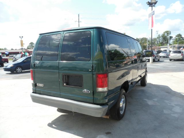 2001 Ford Econoline Wagon 2dr Cpe V6 Manual GT