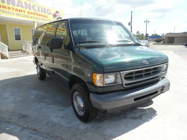 2001 Ford Econoline Wagon 2dr Cpe V6 Manual GT