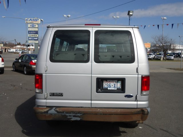 2001 Ford Econoline Wagon Base