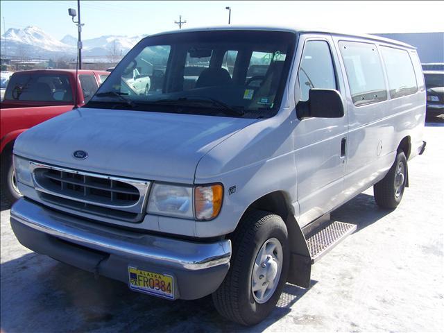 2002 Ford Econoline Wagon Base