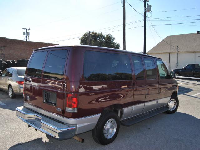 2003 Ford Econoline Wagon ESi