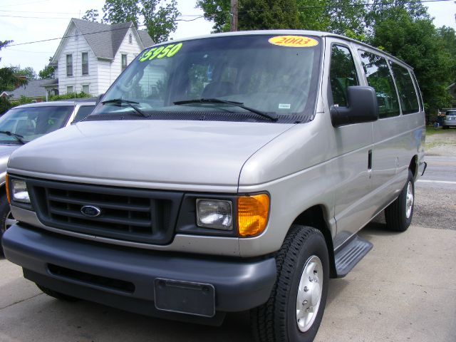 2003 Ford Econoline Wagon 2dr Cpe V6 Manual GT