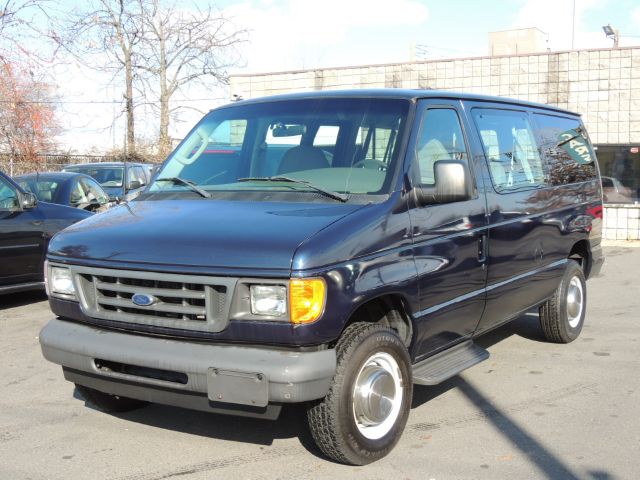 2003 Ford Econoline Wagon 5 Speed 4x4