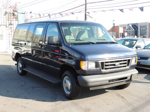 2003 Ford Econoline Wagon 5 Speed 4x4