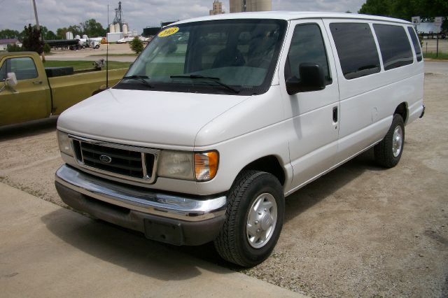 2003 Ford Econoline Wagon 2dr Cpe V6 Manual GT