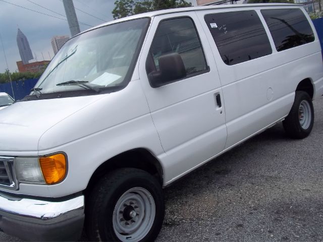 2004 Ford Econoline Wagon Unknown