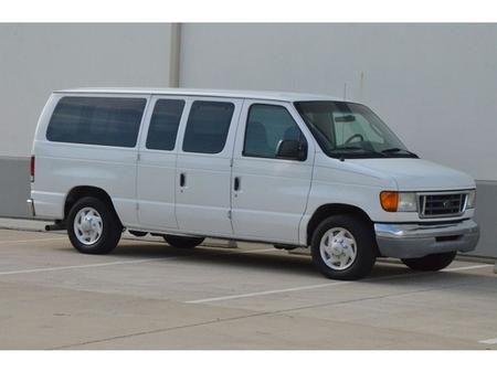 2005 Ford Econoline Wagon 1500 SLT 4X4