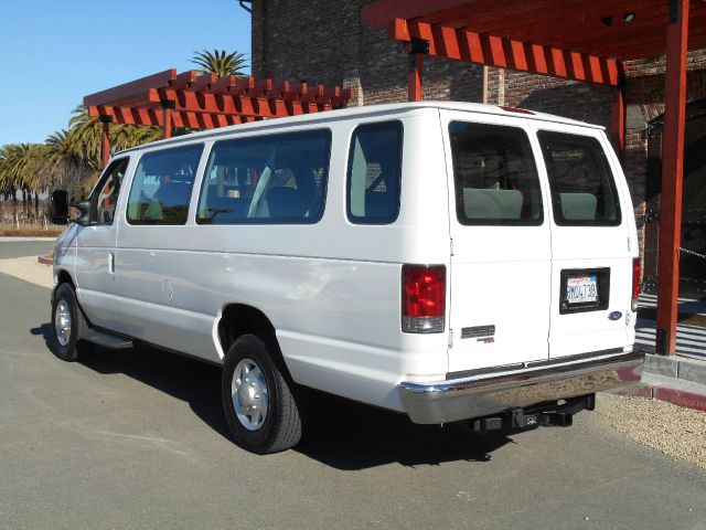 2007 Ford Econoline Wagon 2dr Cpe V6 Manual GT