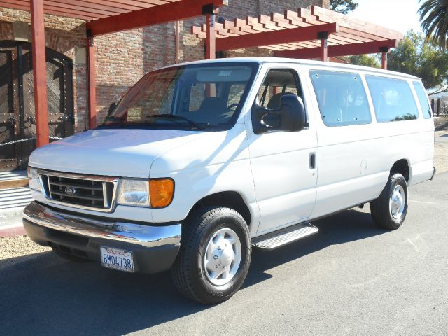 2007 Ford Econoline Wagon 2dr Cpe V6 Manual GT