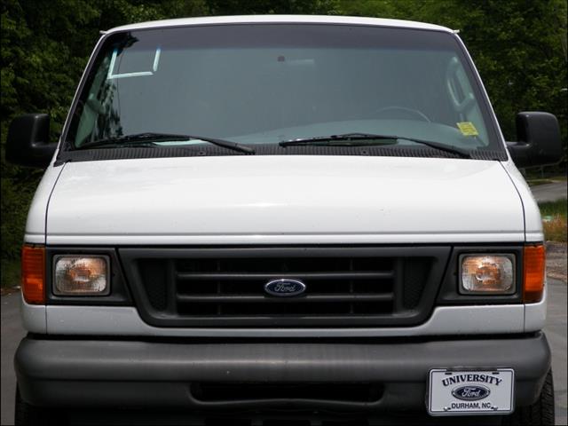 2007 Ford Econoline Wagon Base