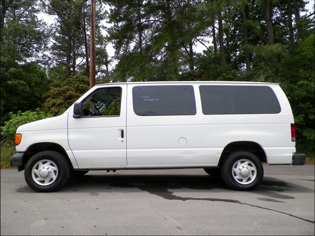 2007 Ford Econoline Wagon Base