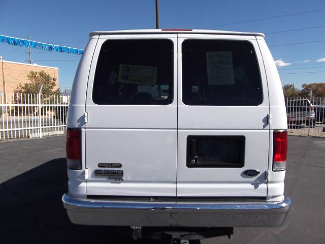 2007 Ford Econoline Wagon Base