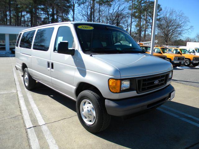 2007 Ford Econoline Wagon 54625