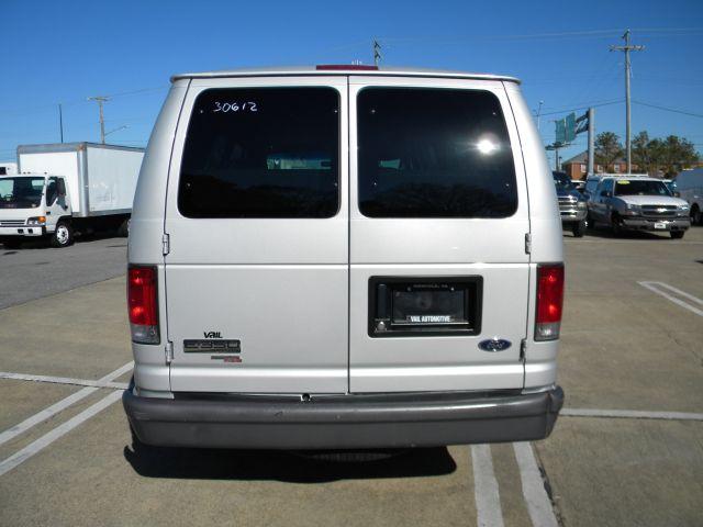 2007 Ford Econoline Wagon 54625