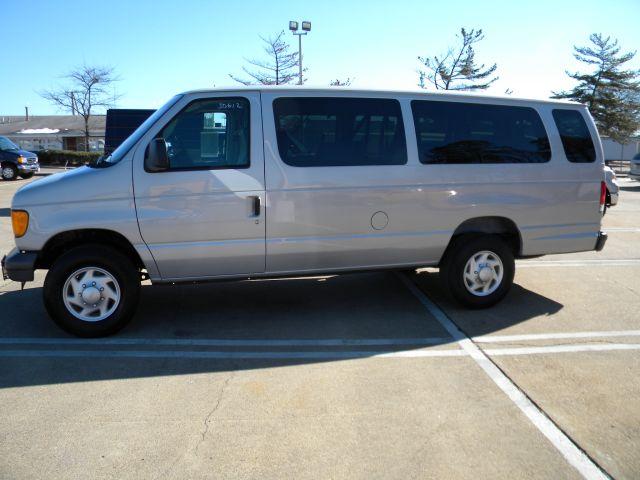 2007 Ford Econoline Wagon 54625