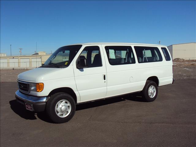 2007 Ford Econoline Wagon Base