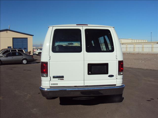 2007 Ford Econoline Wagon Base