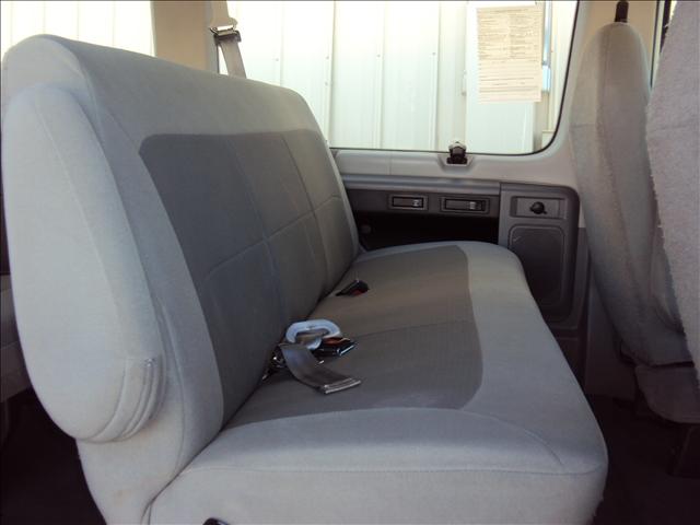 2007 Ford Econoline Wagon Base