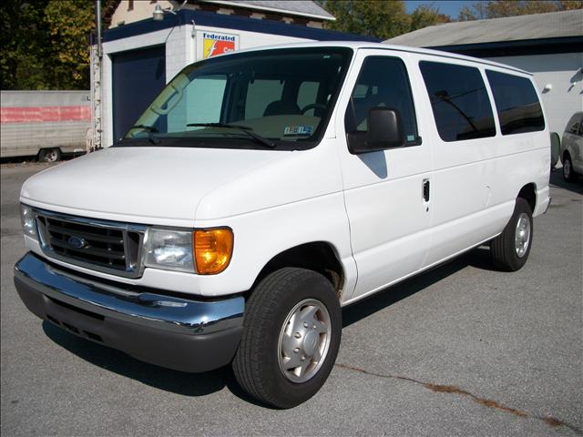 2007 Ford Econoline Wagon ESi