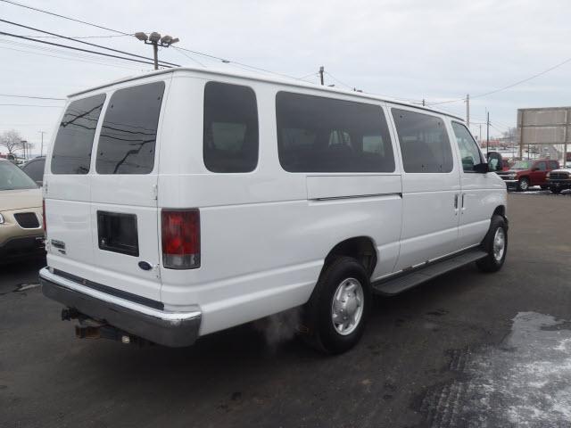 2007 Ford Econoline Wagon CPE