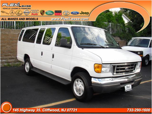 2007 Ford Econoline Wagon Supercab Flareside Short Bed 4WD