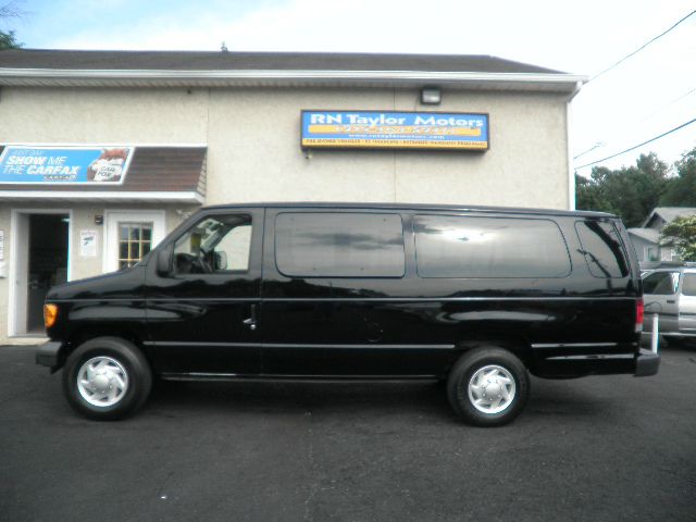 2007 Ford Econoline Wagon 2dr Cpe V6 Manual GT