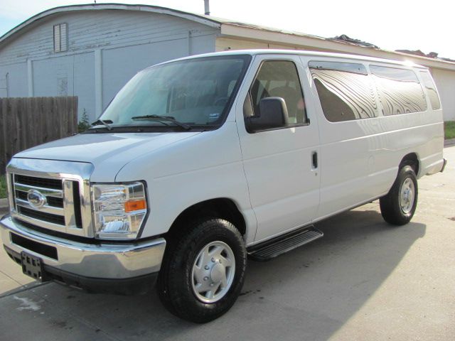 2008 Ford Econoline Wagon 2dr Cpe V6 Manual GT