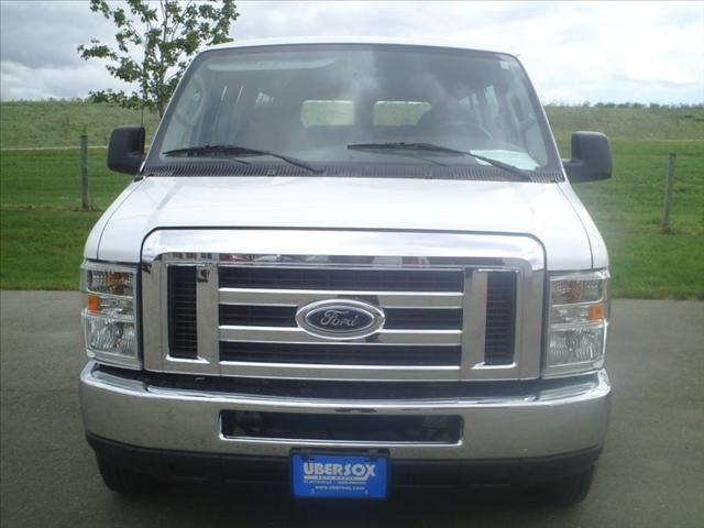 2008 Ford Econoline Wagon ESi